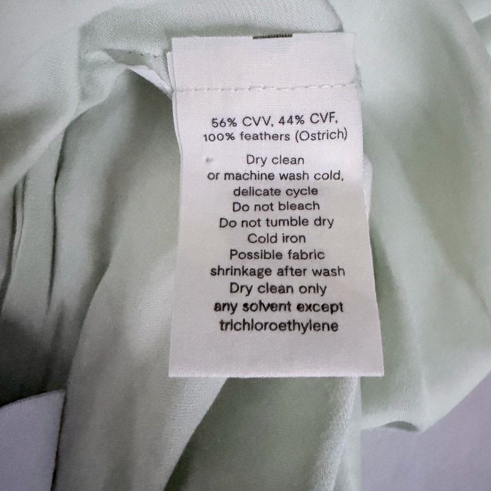 Party Pajama Pants with Detachable Feathers in Mint
SLEEPER size small - Picture 4 of 10